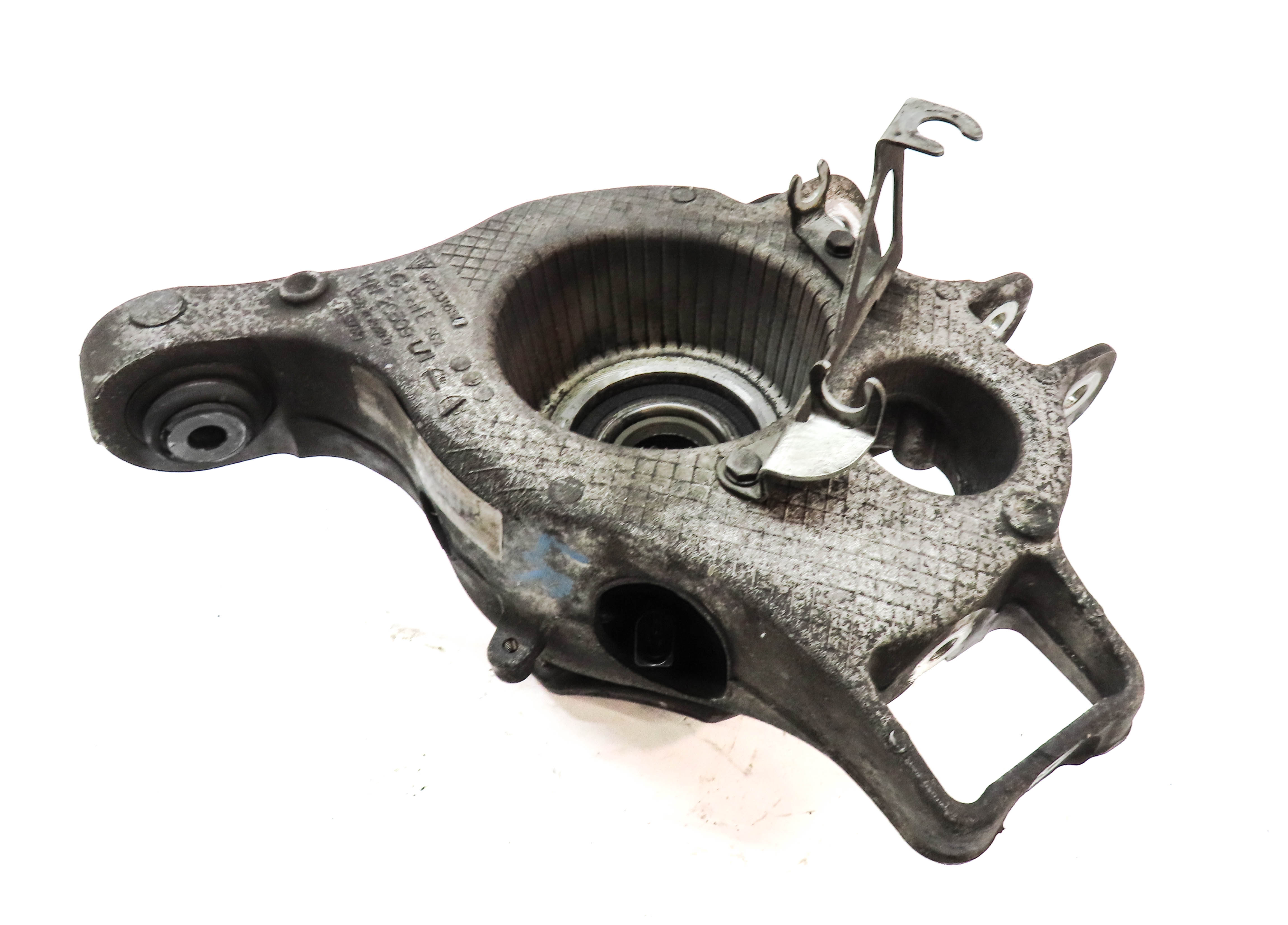 2010-2013 PORSCHE PANAMERA (970 G1) REAR LEFT DRIVER SPINDLE KNUCKLE HUB STUB — exact item pictured